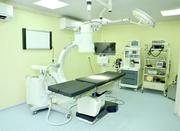 Dr. Amish Shah orthopedic clinic gallery image 2