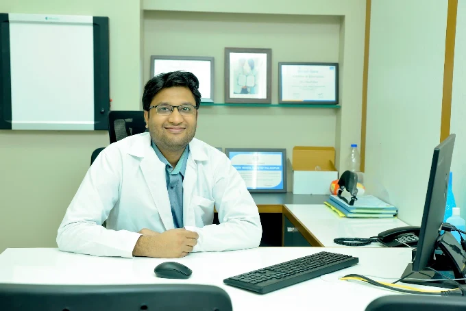 Dr. Amish Shah orthopedic clinic gallery image 3